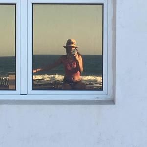 Meet your Posher, Maya